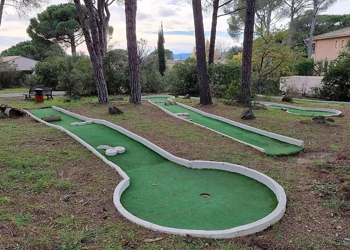 Chez K&d Nature Avec Piscine St Raphael Saint-Raphaël