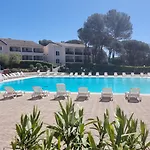 公寓 Chez K&d Nature Avec Piscine St Raphael