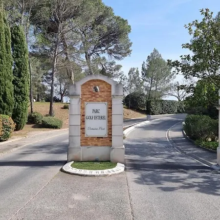 Chez K&d Nature Avec Piscine St Raphael *